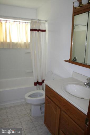 1112 Halstead Road Parkville, MD 21234 - Photo 2 of 12 Bath #1