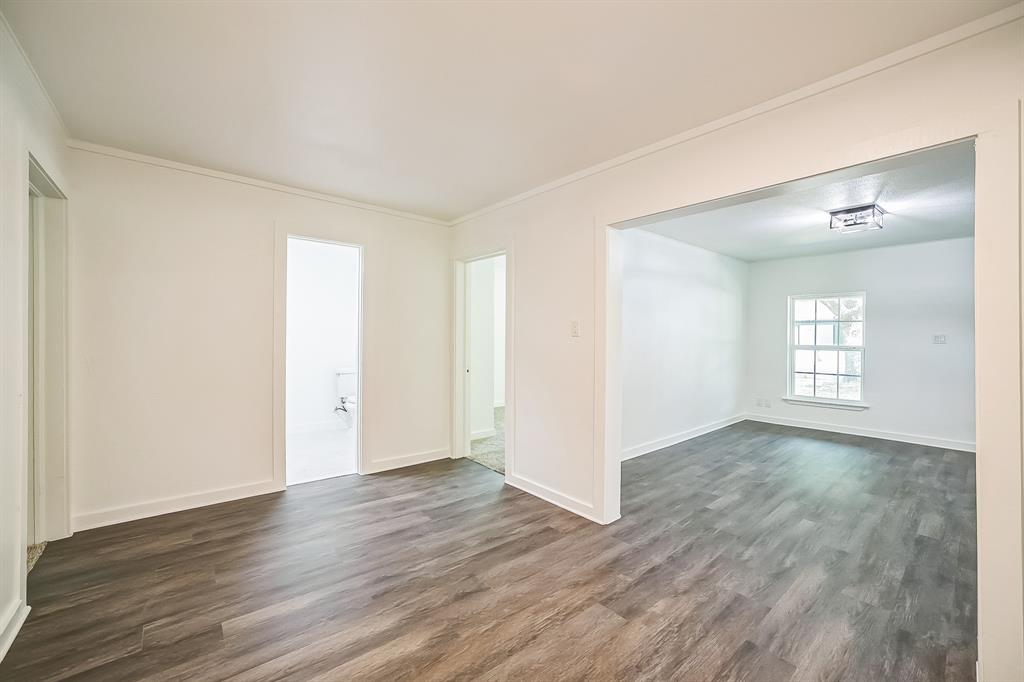 2126 Cedar Street Paris, TX 75460 - Photo 11 of 33