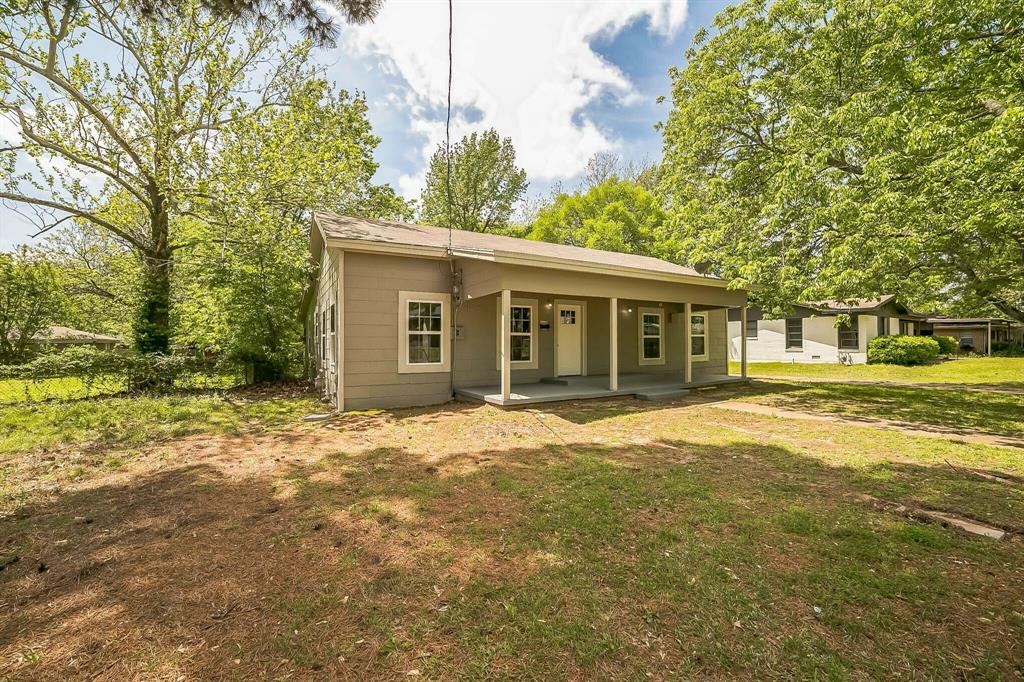 2126 Cedar Street Paris, TX 75460 - Photo 13 of 33