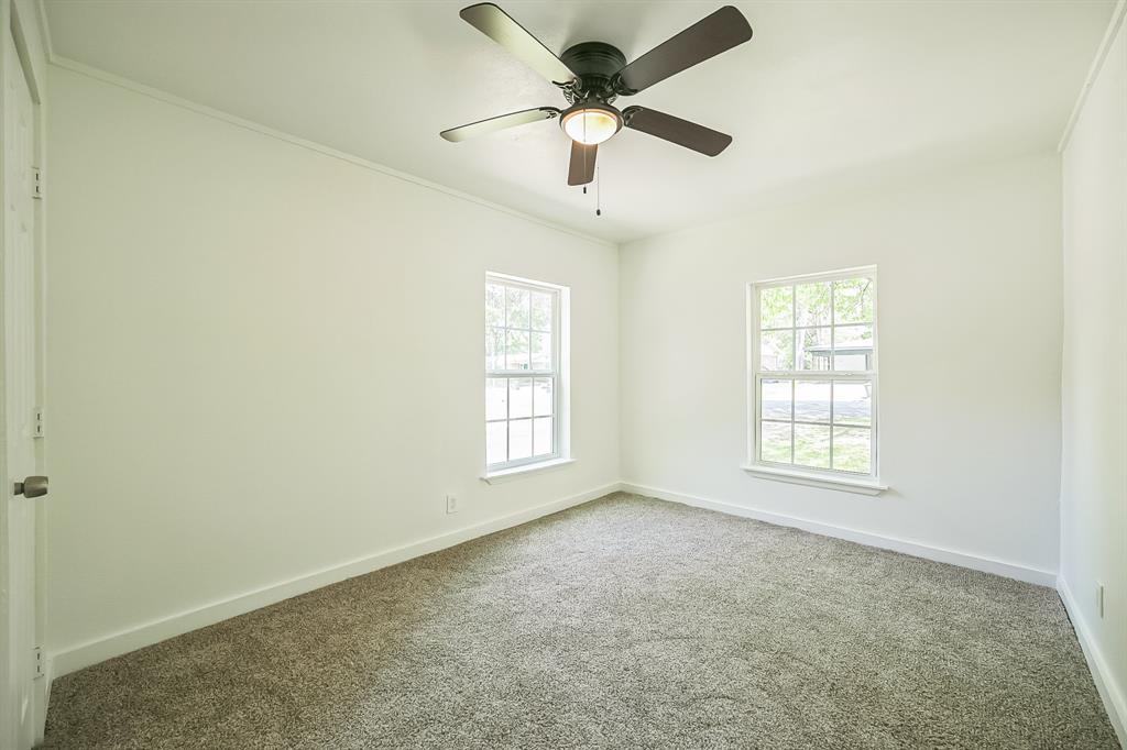 2126 Cedar Street Paris, TX 75460 - Photo 20 of 33