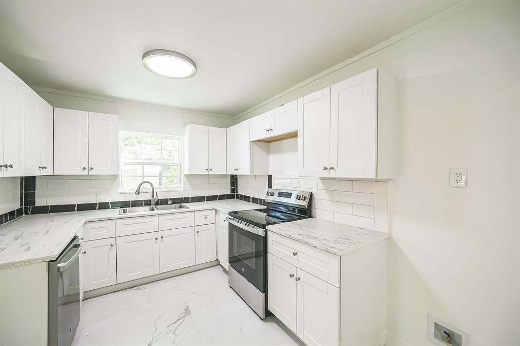 2126 Cedar Street Paris, TX 75460 - Photo 5 of 33