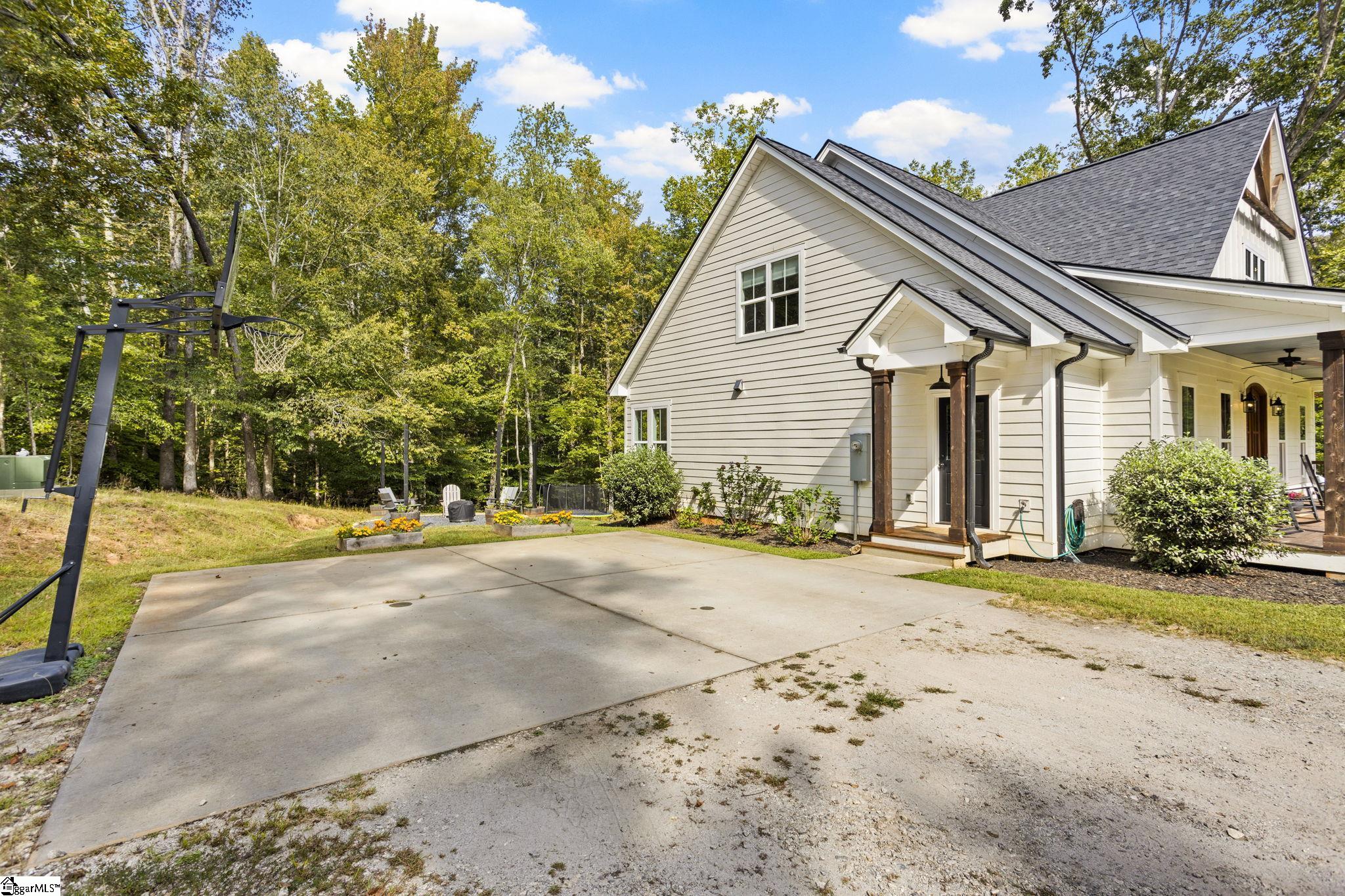 330 New Harrison Bridge Road Simpsonville, SC 29680 - Photo 8 of 37