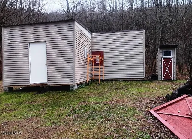 $99,990 | 575 Hollenbeck Road, Worcester, NY 12197