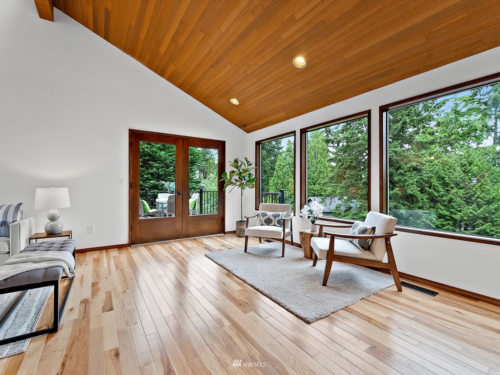 21931 3rd Avenue Southeast Bothell, WA 98021 - Photo 8 of 39