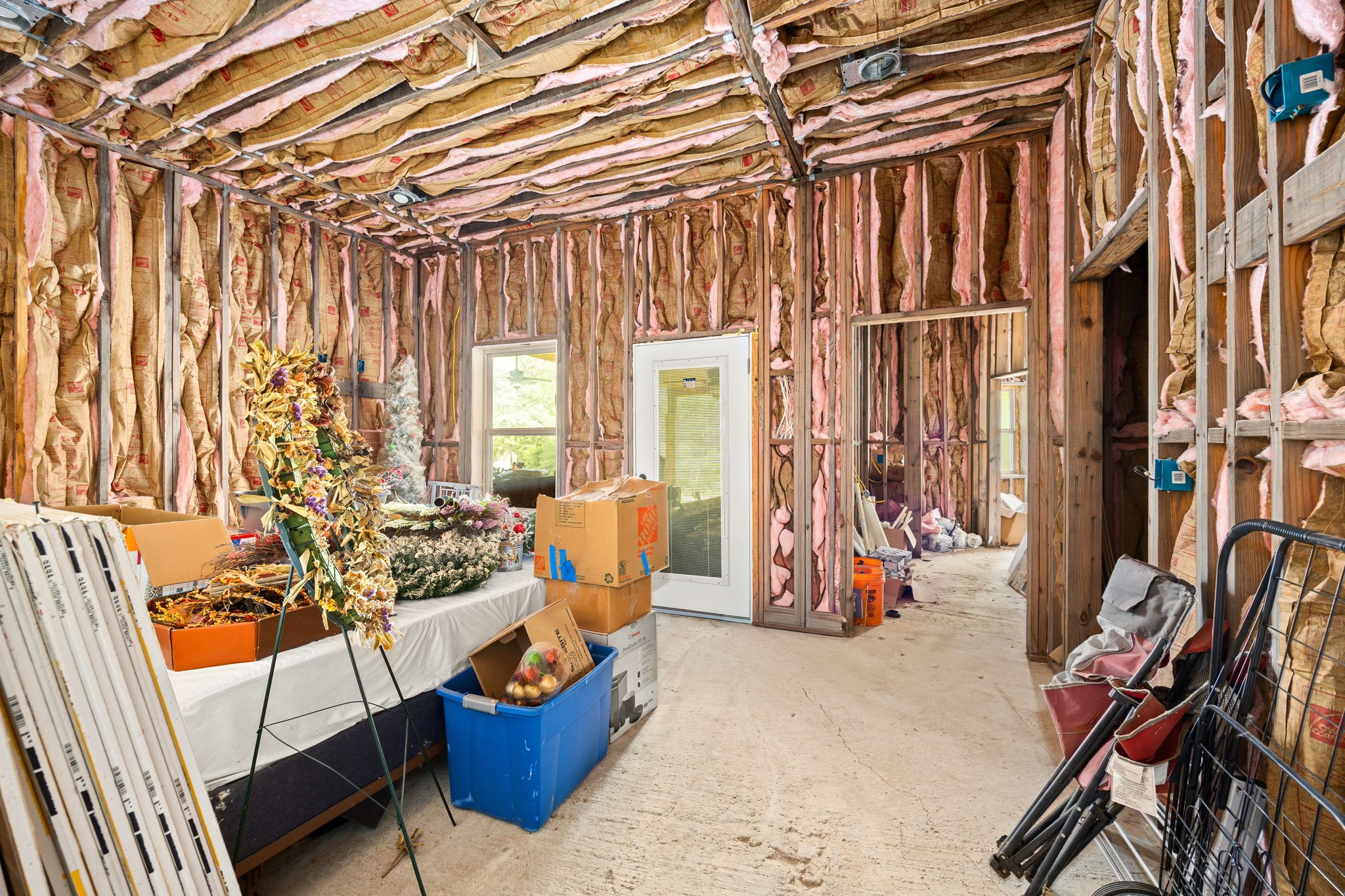 7336 Highland Ranch Road Caldwell, TX 77836 - Photo 16 of 25 a bedroom with furniture and a large window