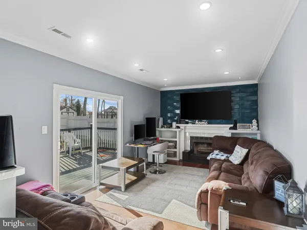 $495,000 | 9306 Foxcroft Avenue, Clinton, MD 20735