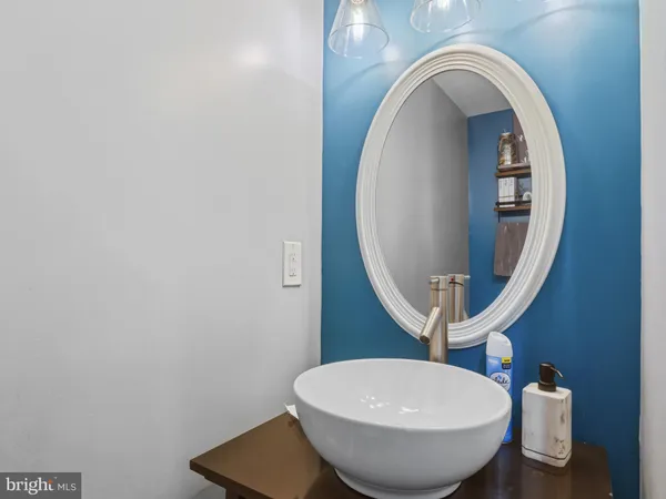 $495,000 | 9306 Foxcroft Avenue, Clinton, MD 20735