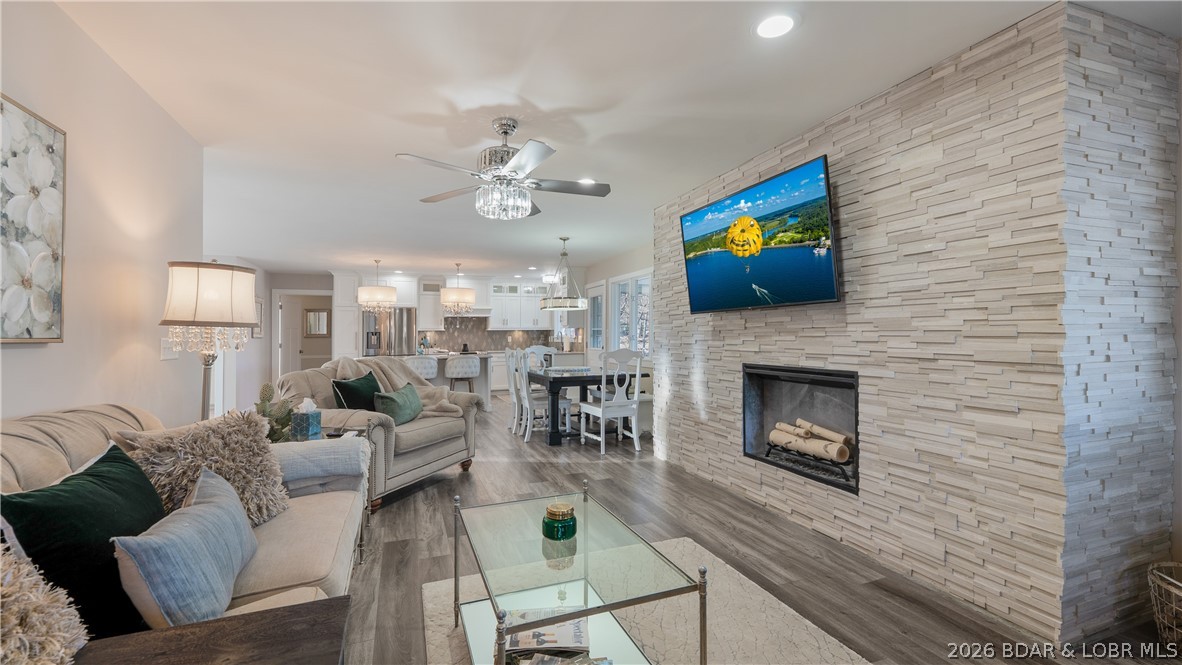 2185 Valley Road Osage Beach, MO 65065 - Photo 4 of 53