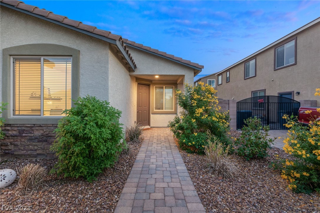 27 Arcturus Ridge Way Las Vegas, NV 89183 - Photo 11 of 31 Gallery Image 11