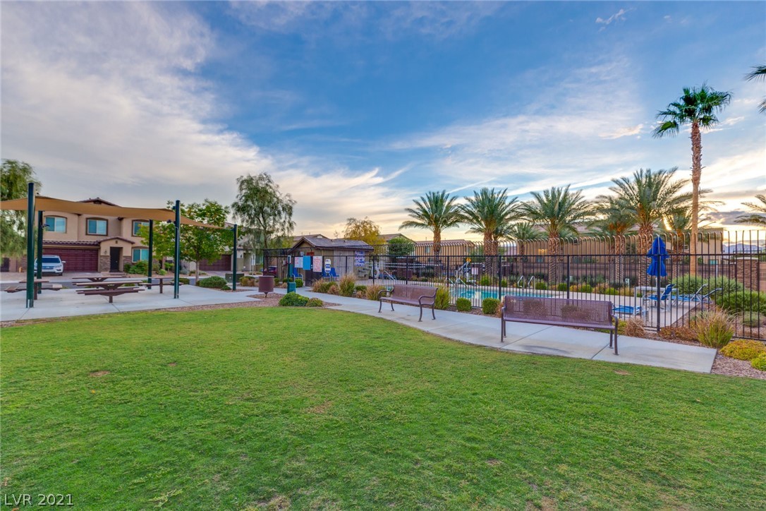 27 Arcturus Ridge Way Las Vegas, NV 89183 - Photo 8 of 31 Gallery Image 8