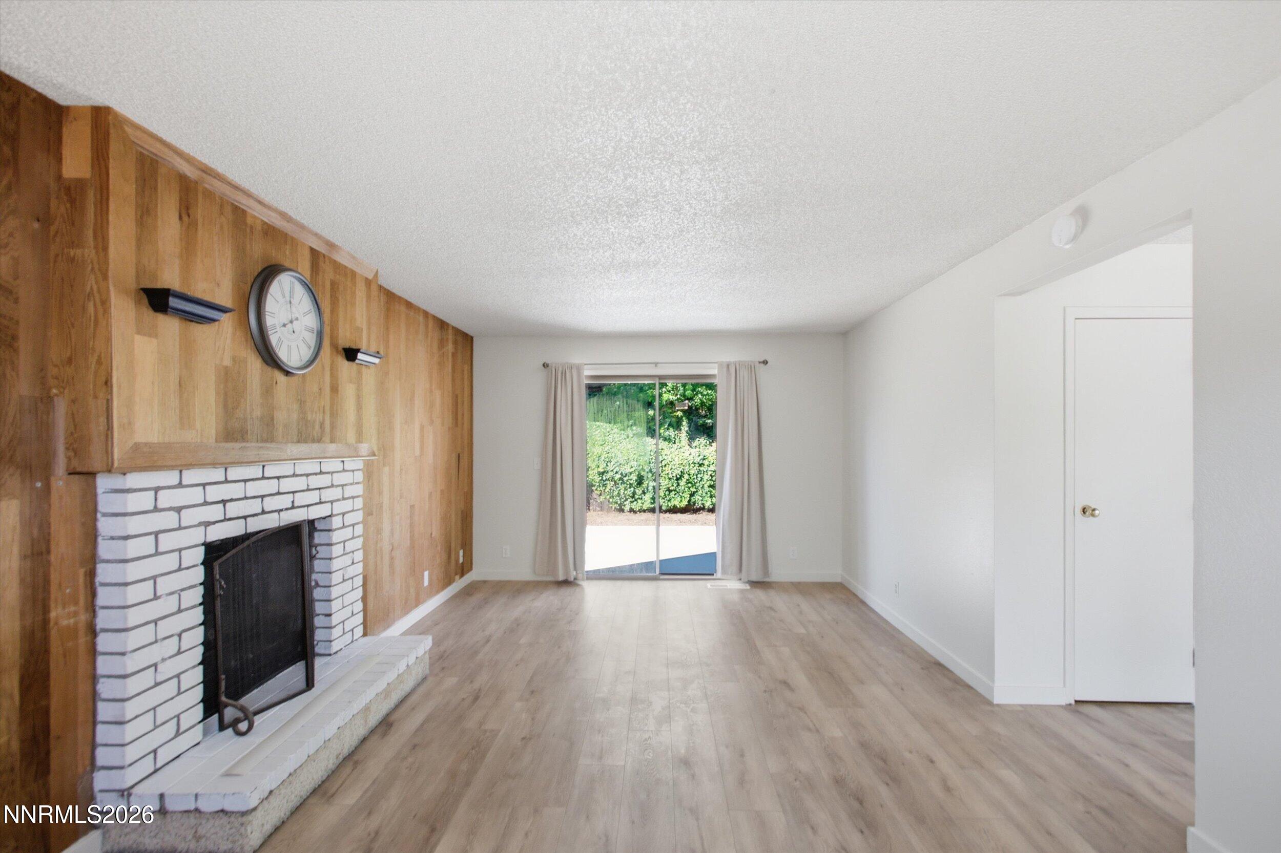 1855 Severn Drive Reno, NV 89503 - Photo 9 of 41 4-0Y7A2009