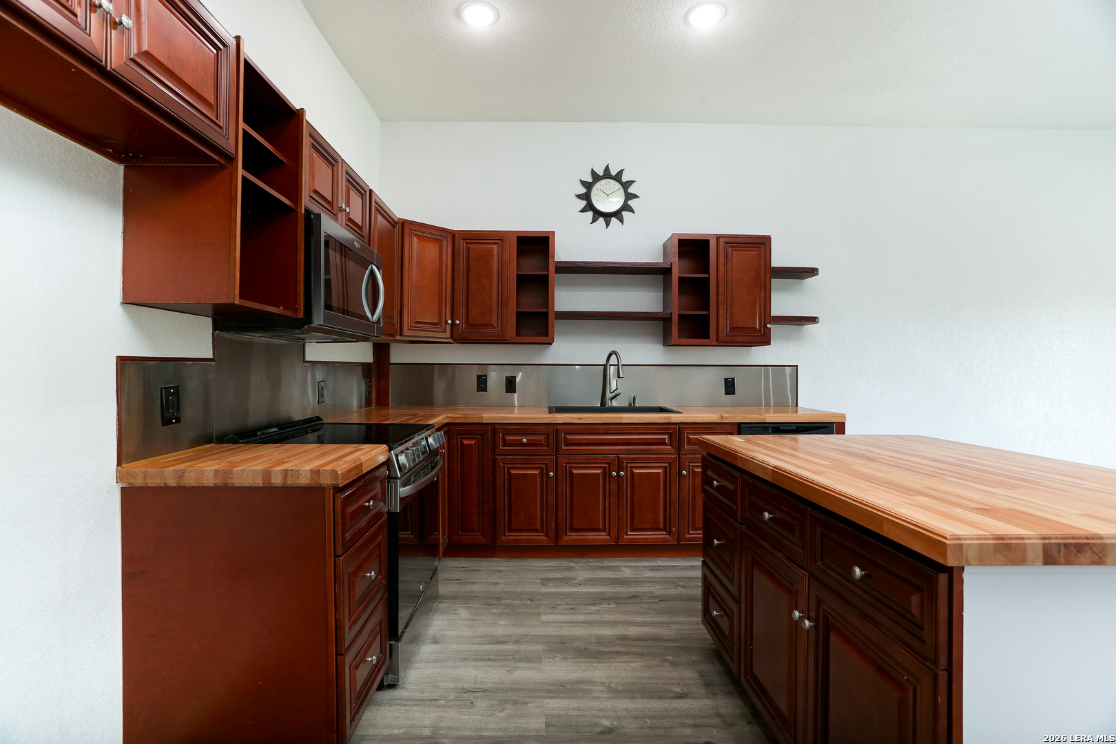 8611 Key Windy Way, Unit 2 Converse, TX 78109 - Photo 11 of 21