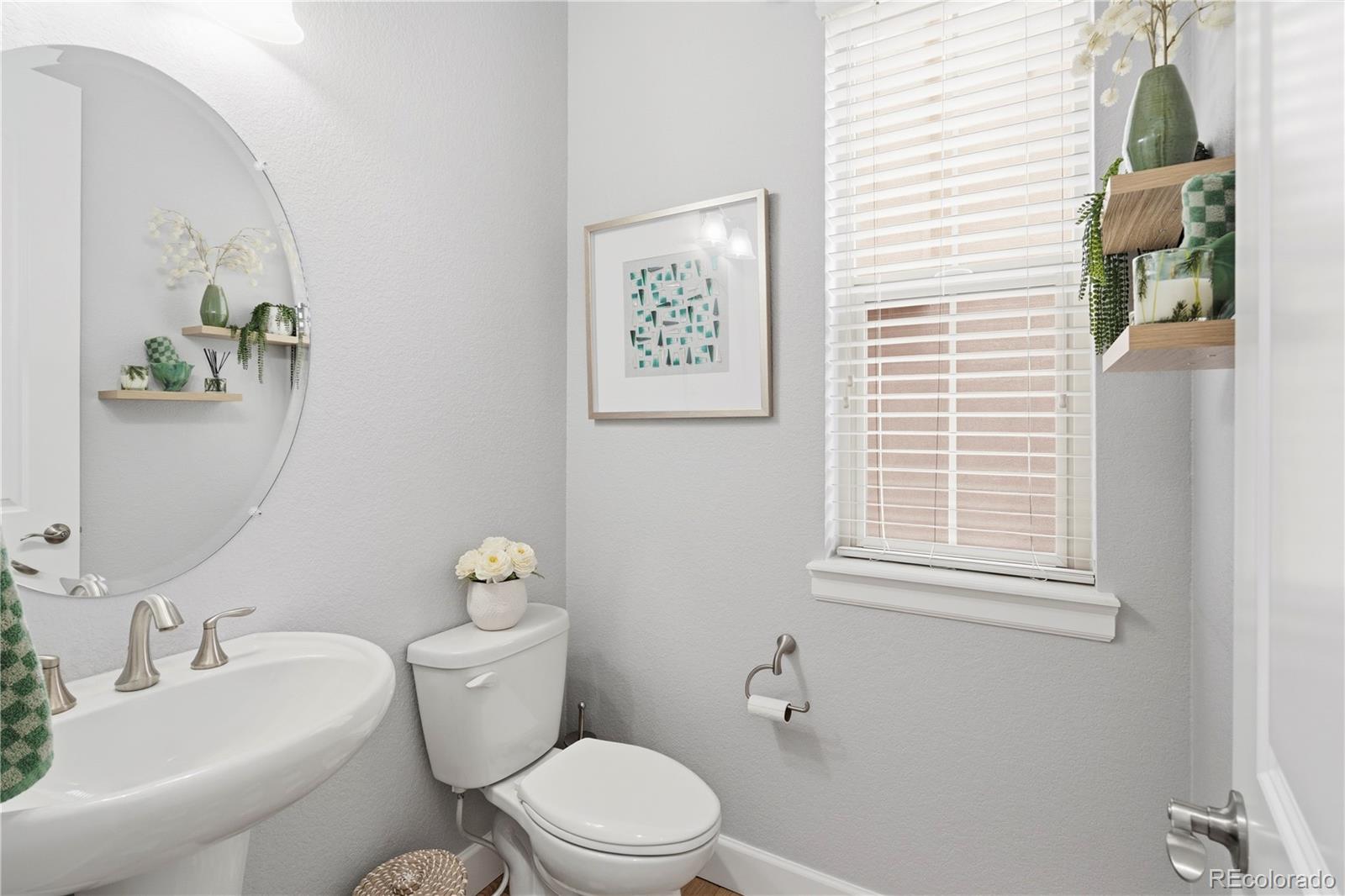 10629 Ladera Point Lone Tree, CO 80124 - Photo 11 of 49