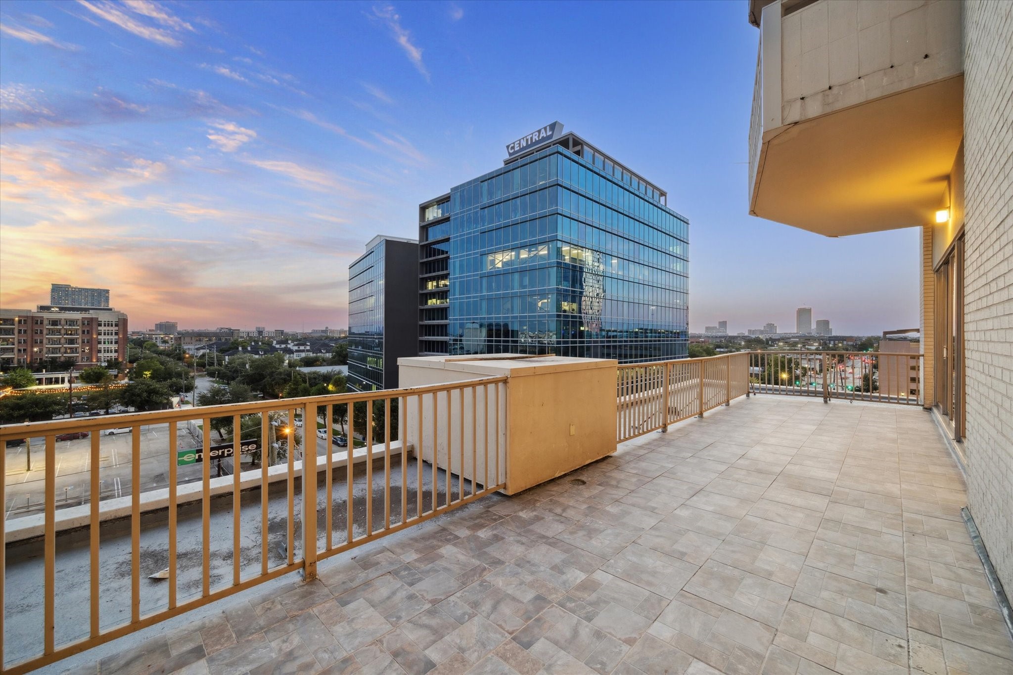 2016 Main Street, Unit 622 Houston, TX 77002 - Photo 4 of 27