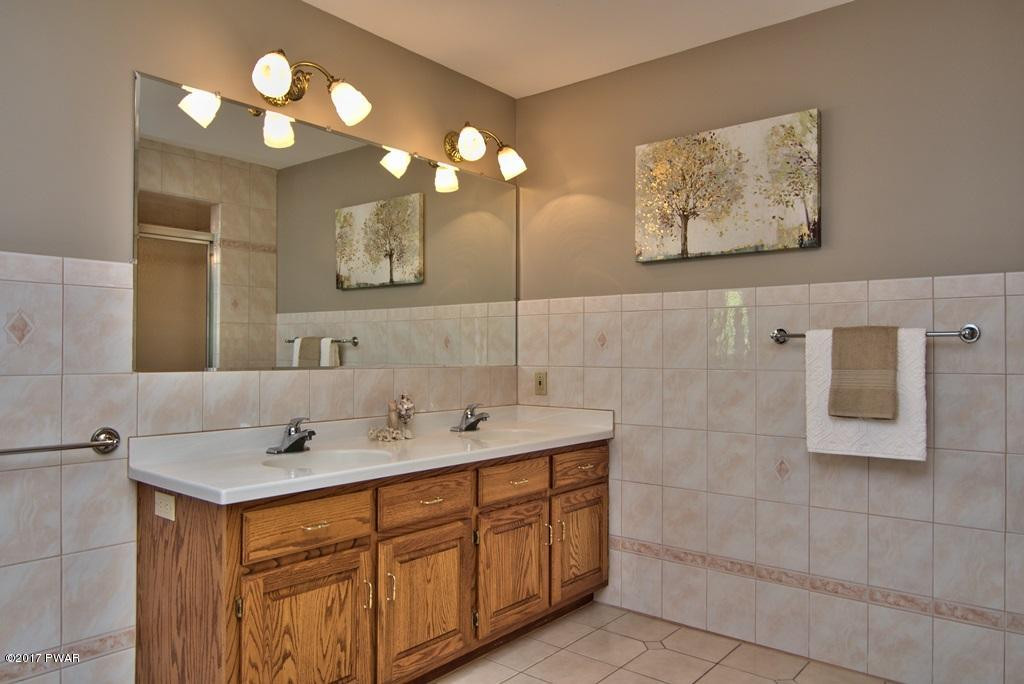 4130 Jubilee Road Moscow, PA 18444 - Photo 55 of 97 Master Bath View 6
