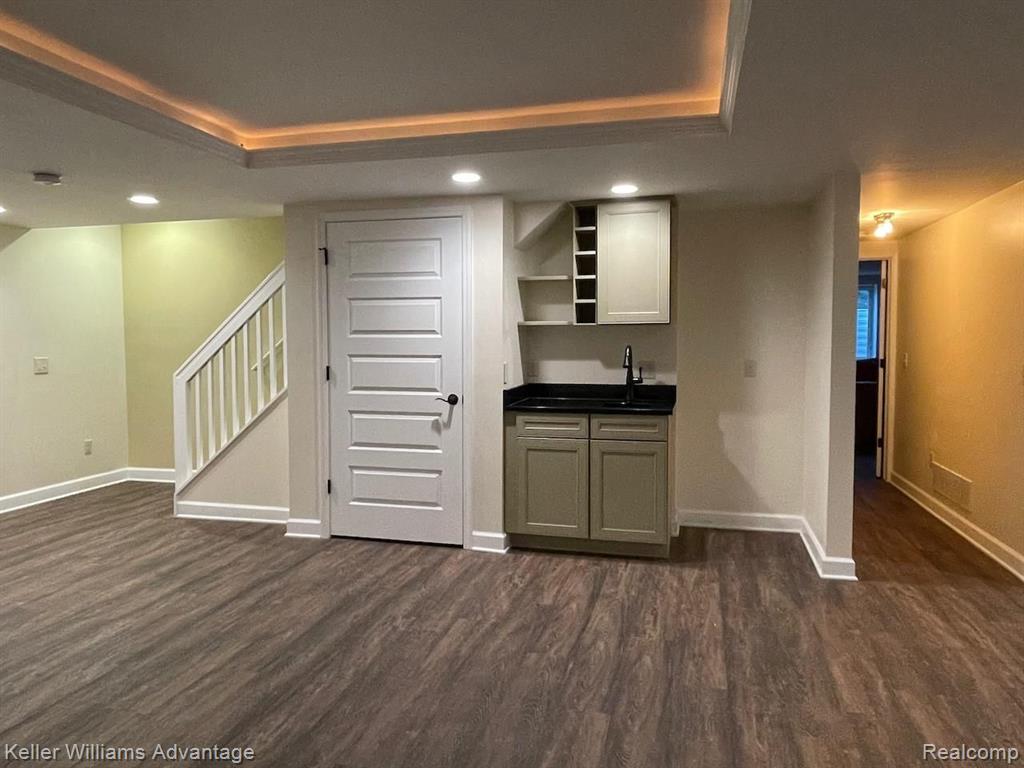 3229 Silverbrook Drive Rochester, MI 48306 - Photo 16 of 33