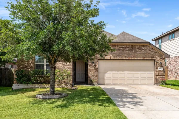 $1,900 | 119 Country Crossing Circle, Magnolia, TX 77354