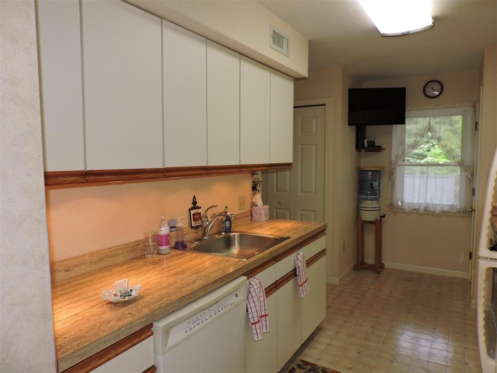 405 Beacon Park Road, Unit 405 Webster, MA 01570 - Photo 15 of 30 Gallery Image 15