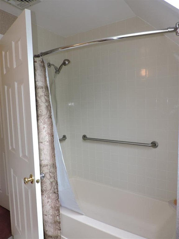 405 Beacon Park Road, Unit 405 Webster, MA 01570 - Photo 28 of 30 Gallery Image 28