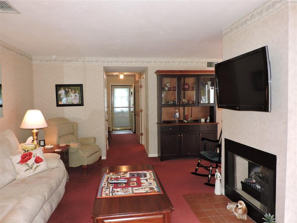 405 Beacon Park Road, Unit 405 Webster, MA 01570 - Photo 10 of 30 Gallery Image 10