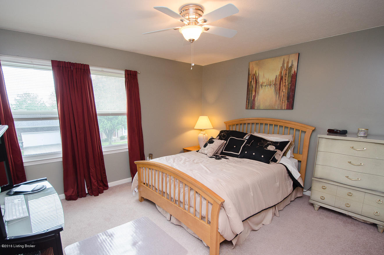 10410 Vantage Road Louisville, KY 40299 - Photo 29 of 43 Vantage-34