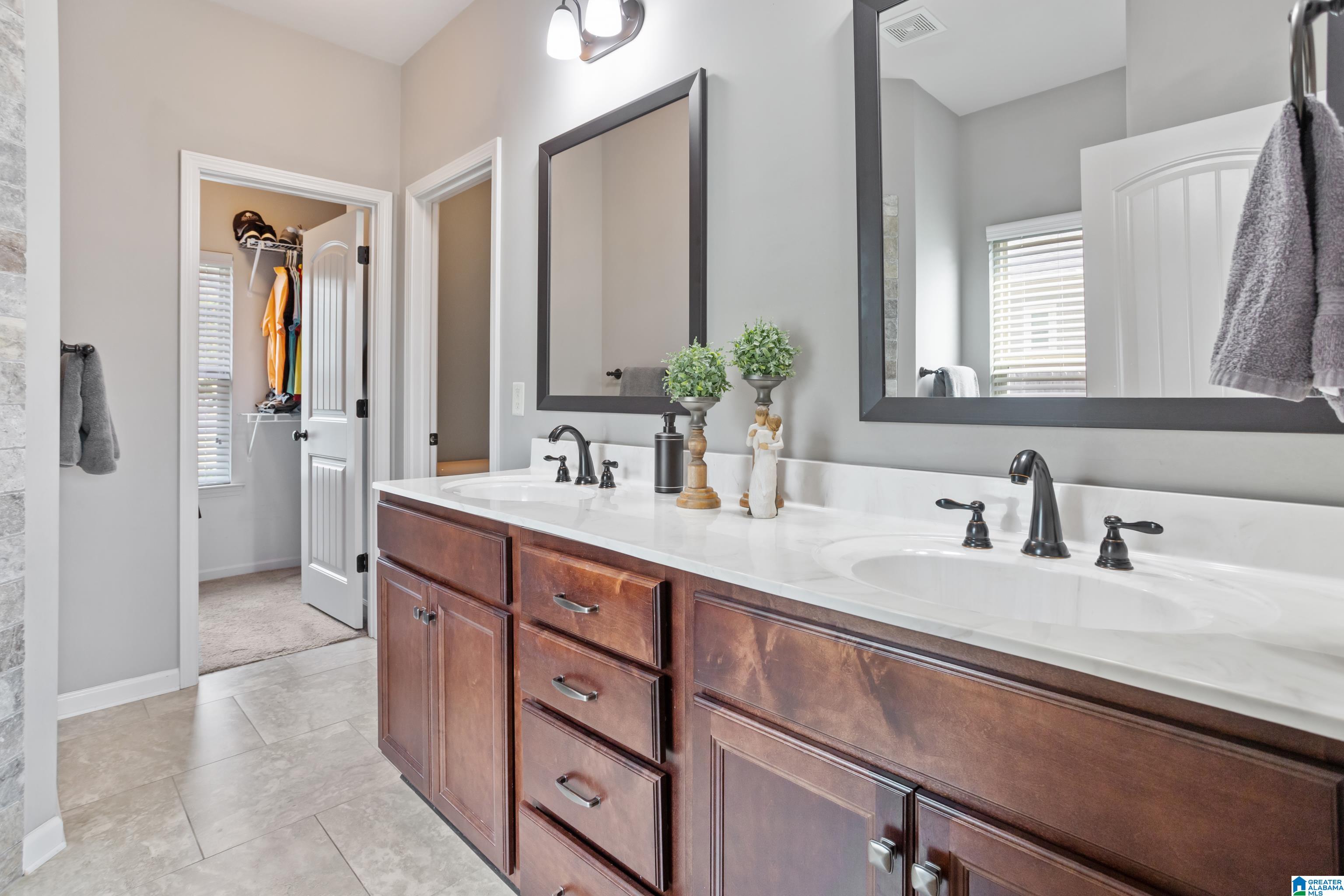 8445 Clarke Cove Leeds, AL 35094 - Photo 15 of 52