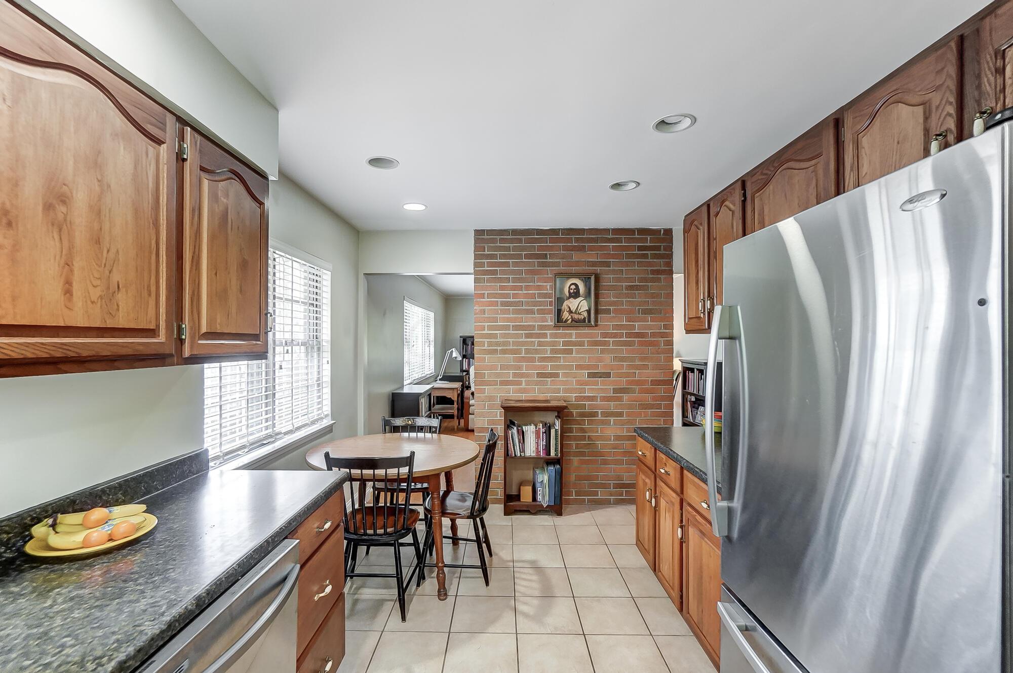 192 Chase Road Columbus, OH 43214 - Photo 14 of 40 014