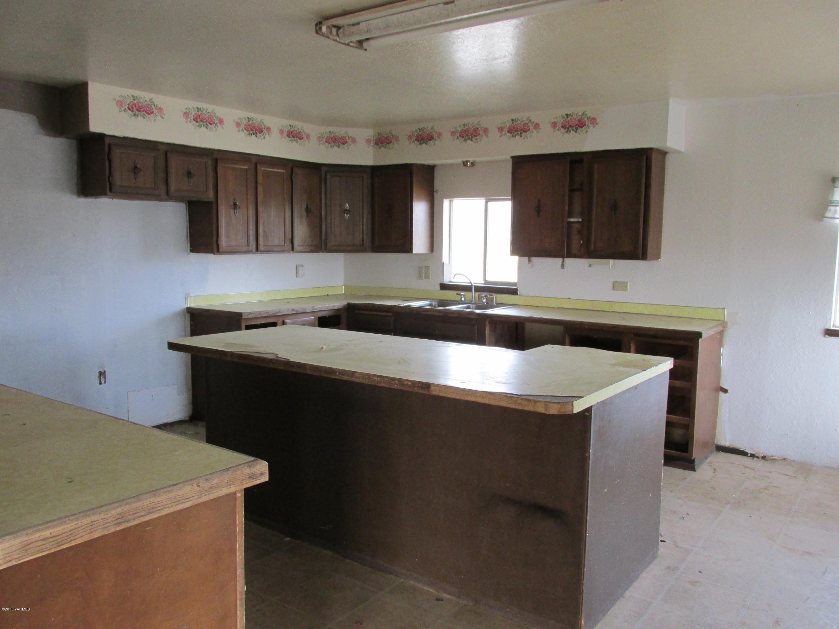 3291 Kays Road Wapato, WA 98951 - Photo 8 of 16 014