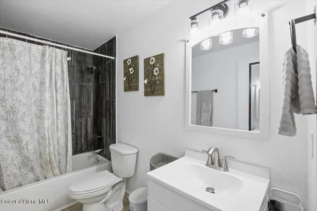 $529,900 | 9705 North Meadow Way, Hayden, ID 83835