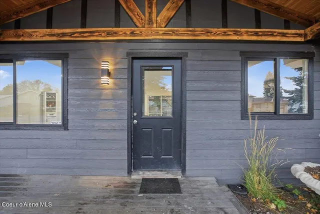 $529,900 | 9705 North Meadow Way, Hayden, ID 83835