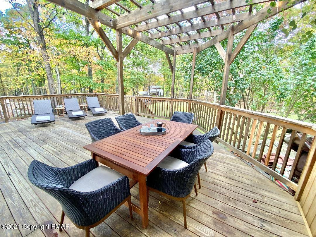 3196 Bobcat Drive Bushkill, PA 18324 - Photo 18 of 24 a outdoor view with a sitting space