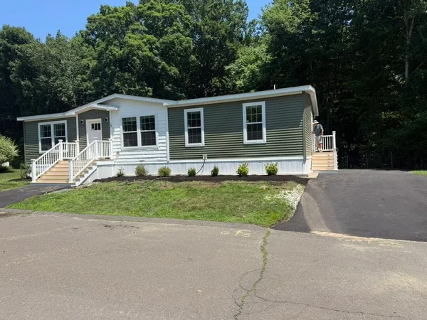 $325,000 | 13 Parkwood Drive, West Springfield, MA 01089