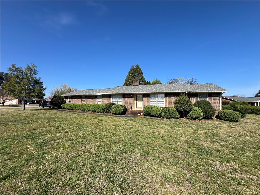 1105 Hanover Road Anderson, SC 29621 - Photo 1 of 30