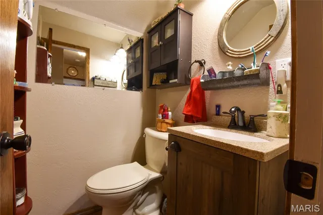 $194,900 | 506 East Garfield Street, Mount Olive, IL 62069