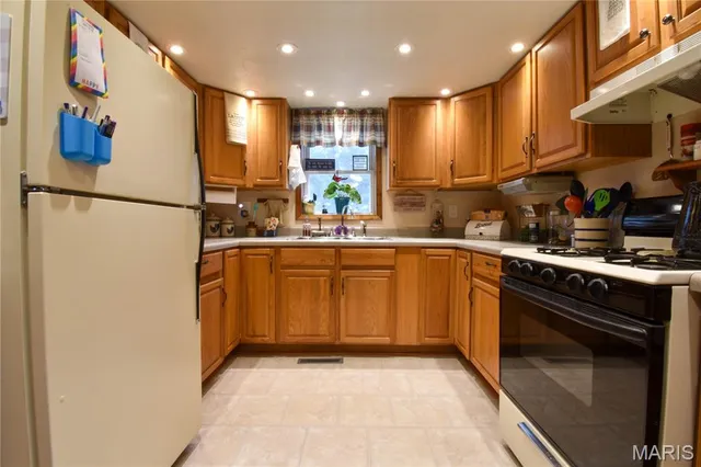 $194,900 | 506 East Garfield Street, Mount Olive, IL 62069