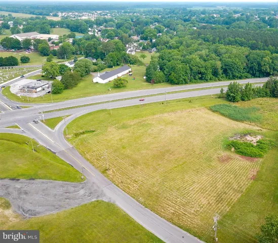 a view of an outdoor space and lakeside