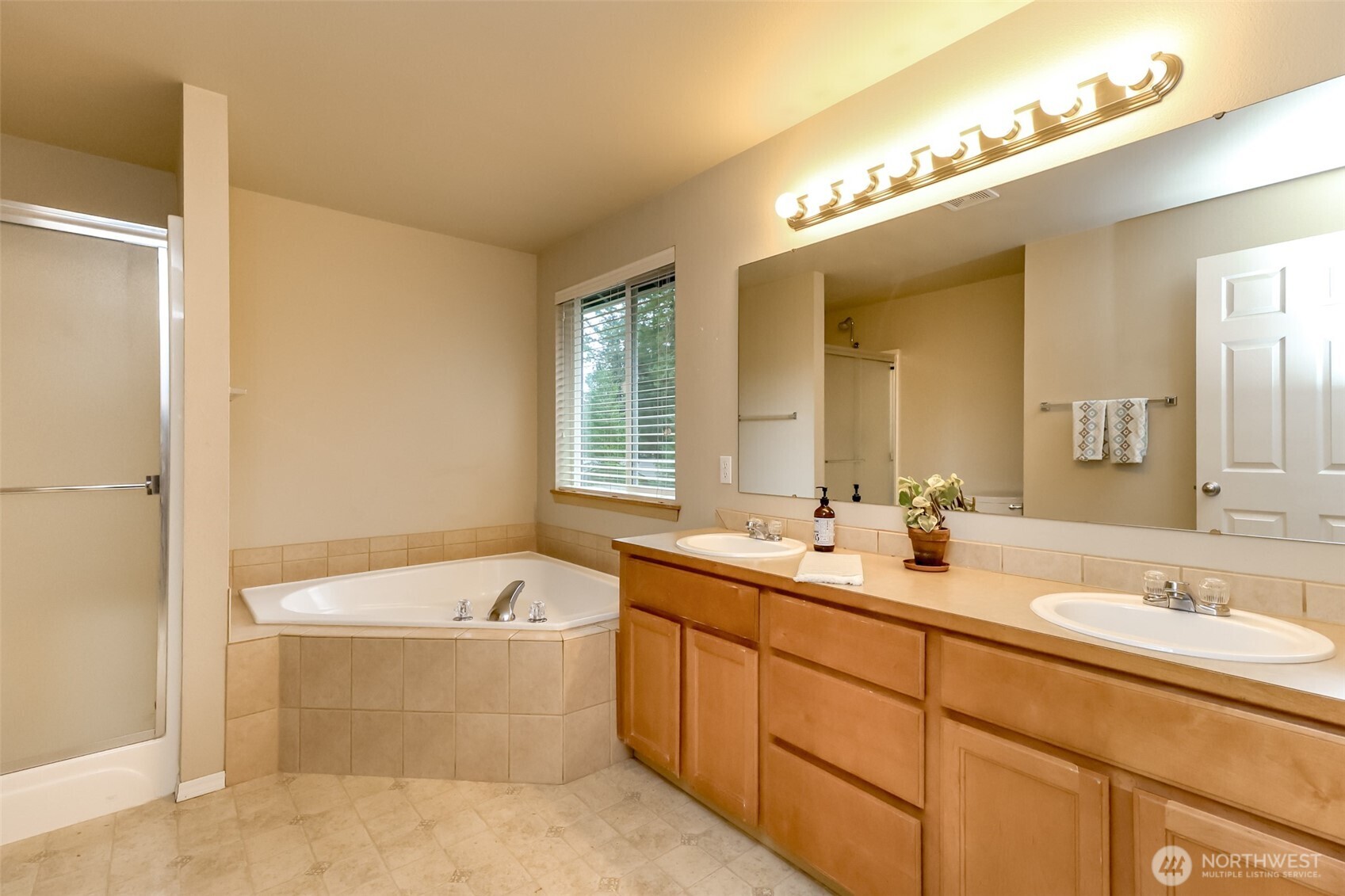 23311 Southeast 269th Street Maple Valley, WA 98038 - Photo 25 of 30