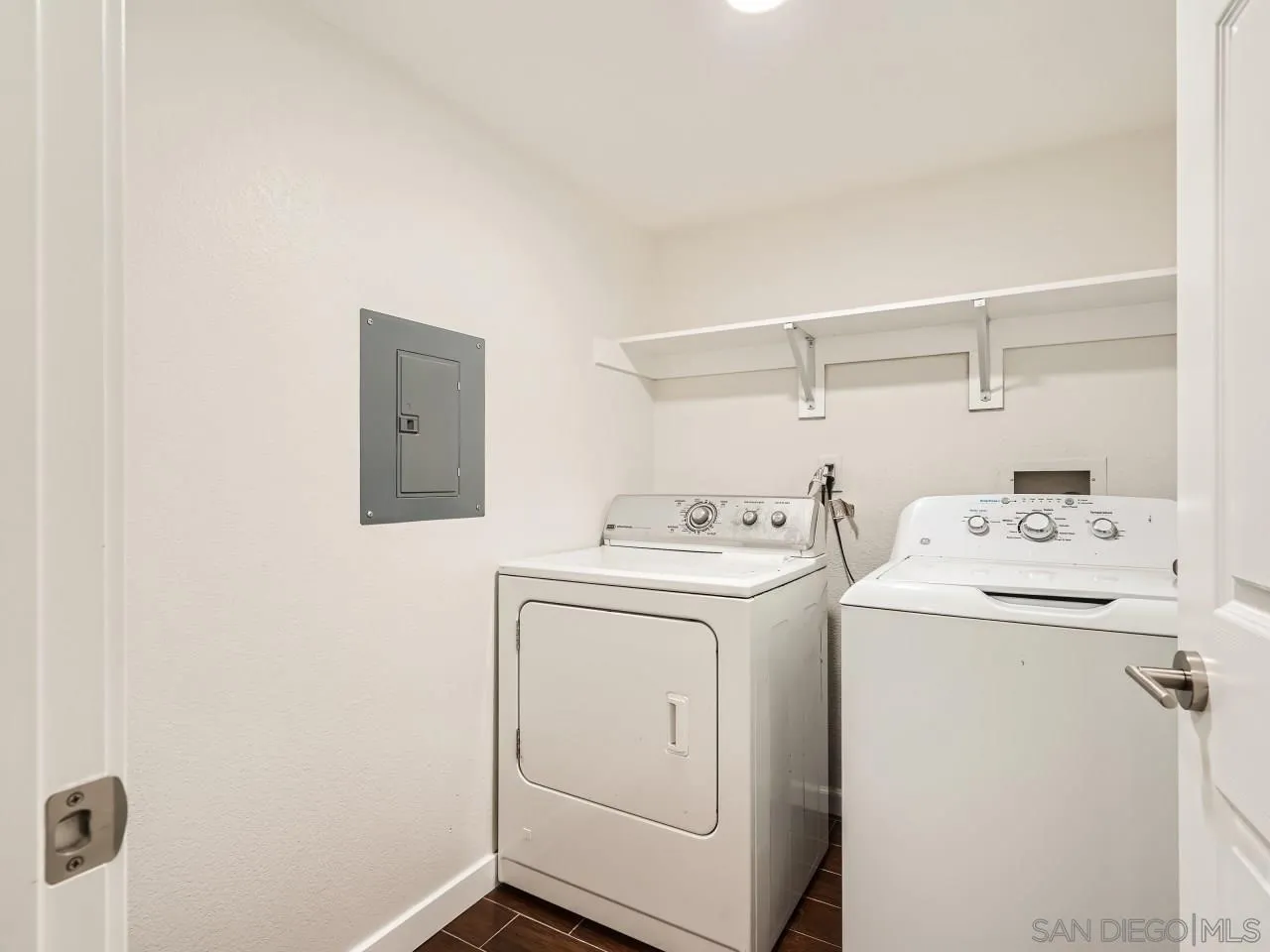 10225 Daybreak Lane, Unit 5 Santee, CA 92071 - Photo 24 of 27 a utility room with dryer and washer
