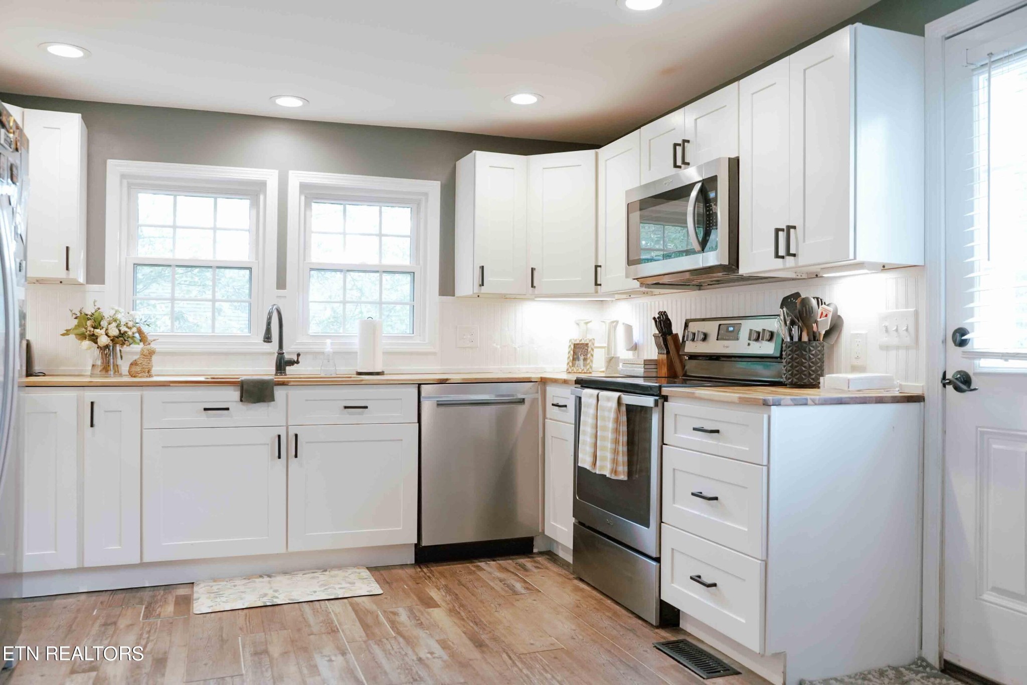 3425 Harvey Road Knoxville, TN 37918 - Photo 8 of 19 Gallery Image 8