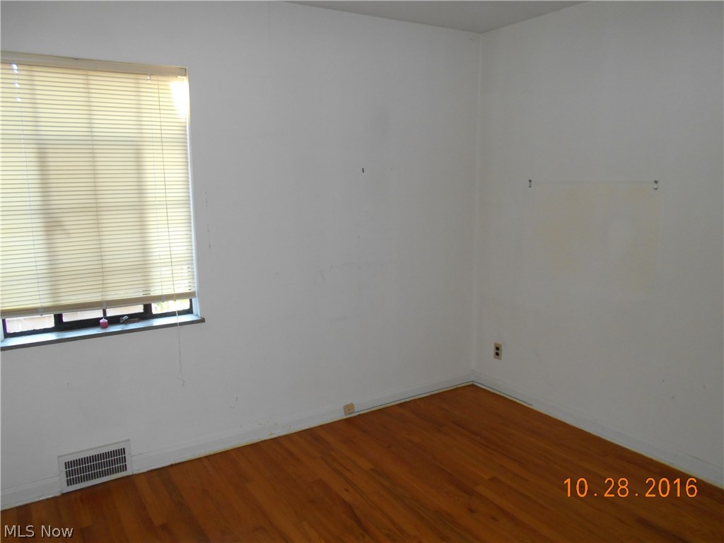 1154 Castleton Road Cleveland Heights, OH 44121 - Photo 8 of 14