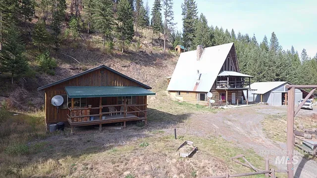 $349,000 | 1886 Crooked River Road, Elk City, ID 83525