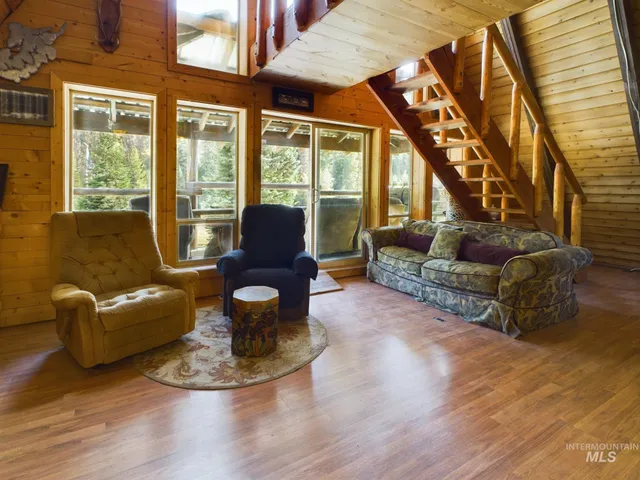 $349,000 | 1886 Crooked River Road, Elk City, ID 83525