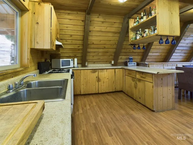 $349,000 | 1886 Crooked River Road, Elk City, ID 83525