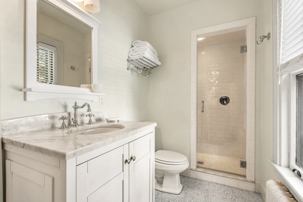 232 Kent Street Brookline, MA 02446 - Photo 18 of 31