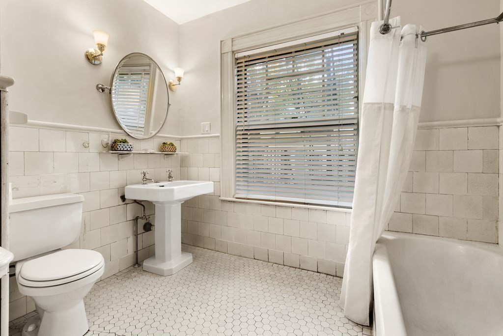 232 Kent Street Brookline, MA 02446 - Photo 24 of 31