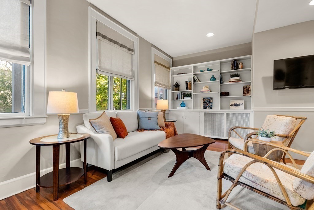 232 Kent Street Brookline, MA 02446 - Photo 10 of 31