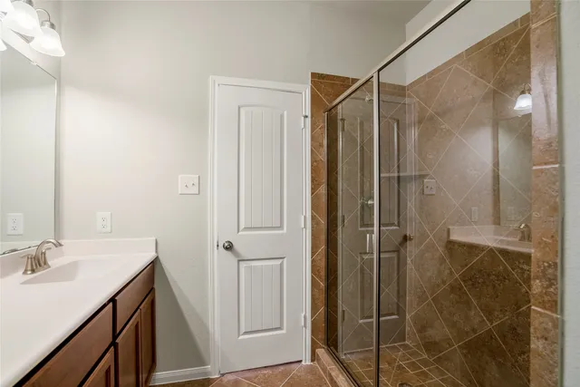 $2,100 | 15524 Marina Drive, Montgomery, TX 77356