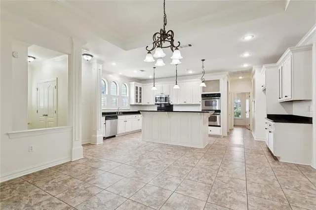 $749,999 | 437 Pencarrow Circle, Madisonville, LA 70447