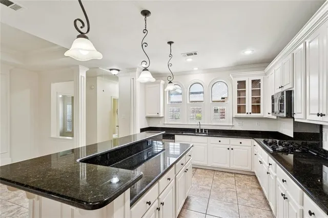 $749,999 | 437 Pencarrow Circle, Madisonville, LA 70447