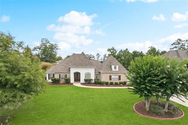 $749,999 | 437 Pencarrow Circle, Madisonville, LA 70447